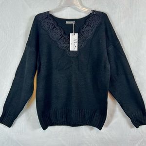 NWT Black Lace Neckline Long Sleeve Sweater / Sz Large